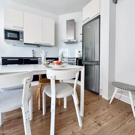 Bright 37m2 Studio With Sauna In The Heart Of Apartmán Rovaniemi