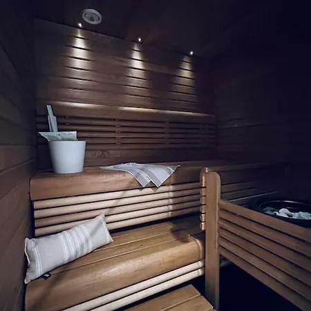 Bright 37m2 Studio With Sauna In The Heart Of Apartmán Rovaniemi